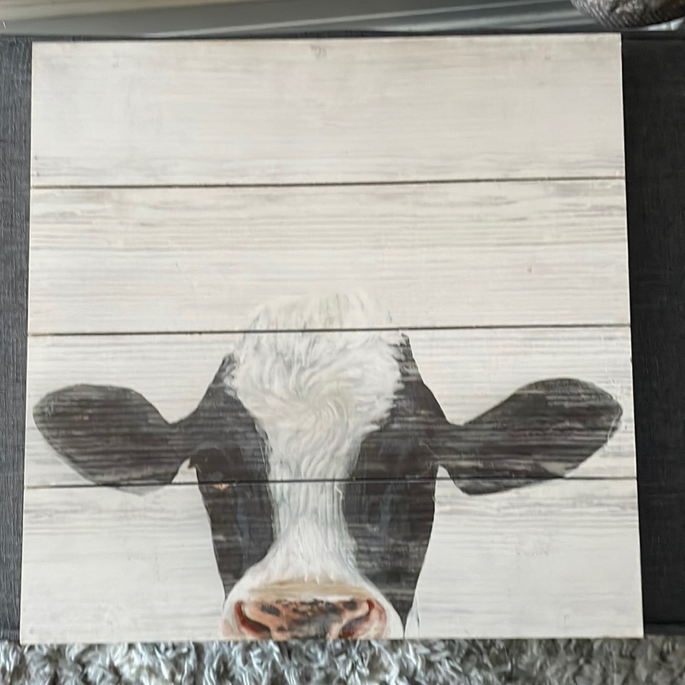 Wooden cow picture